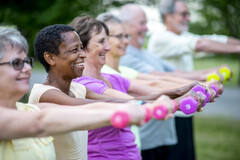 Réduire son niveau d’activité physique augmente de 40 % le risque de troubles cardiaques.