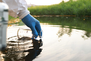 Pesticides, lithium… l’eau décidément de moins en moins potable.