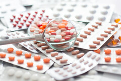 Les médicaments à écarter selon la revue Prescrire en 2024