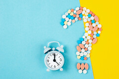 Vitamines et minéraux : à quelle heure les prendre pour mieux les assimiler ?