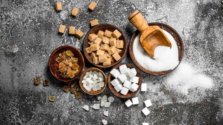 Remplacer votre sucre blanc par un sucre plus naturel ne vous exonère pas de réduire les doses.