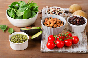 Les régimes méditerranéen et végétarien peuvent apporter une bonne source de vitamine K.