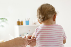 Vaccin contre la rougeole : faut-il sonner le tocsin ?