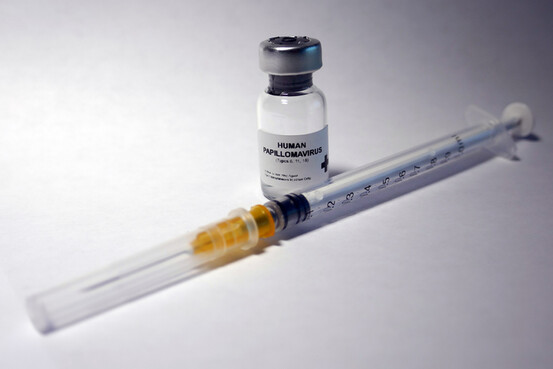 Vaccin anti-HPV : « les données scientifiques justifient pleinement d’en appeler à la prudence »