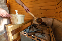 La pratique du sauna, un des 105 facteurs de risque ou de protection testés dans l