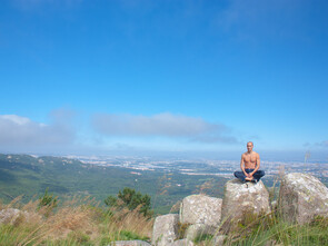 Genoux, chevilles, coudes et poignets : libérer ses articulations avec David Tan (épisode 4)